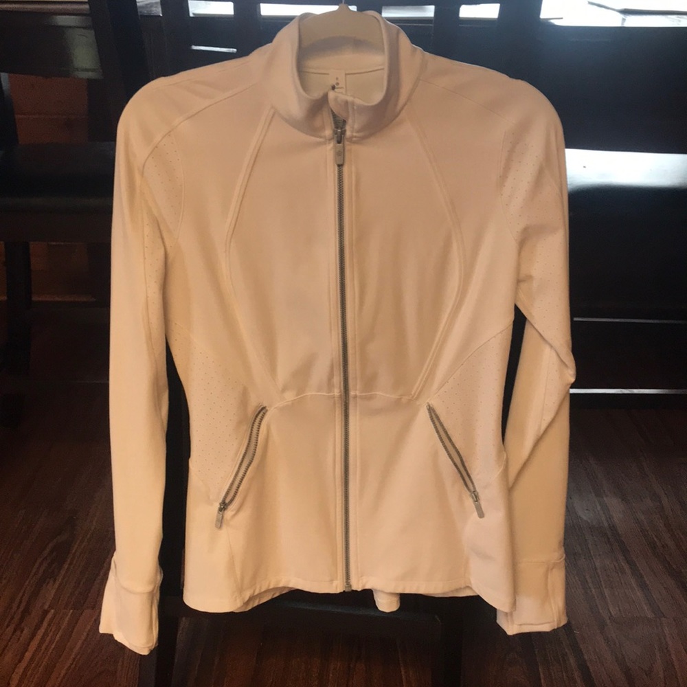 Lululemon size 8 jacket